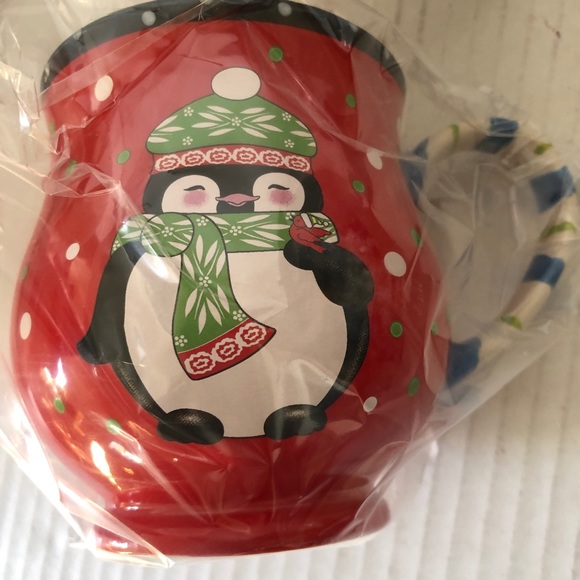 Christmas Penguin Temptations Red Mug Cup NIB - Picture 9 of 12